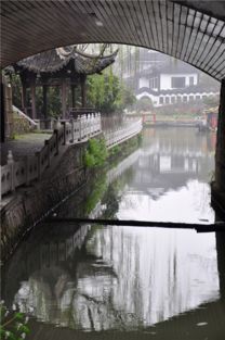 之前在cs上找到了一个host,是个美国人,我俩的头衔有多了一个 沙发客