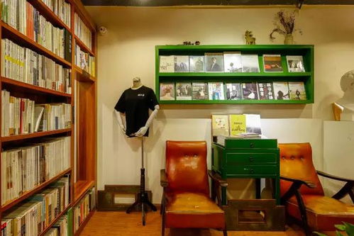 17家人文书店邀你来住 深夜与书店相遇